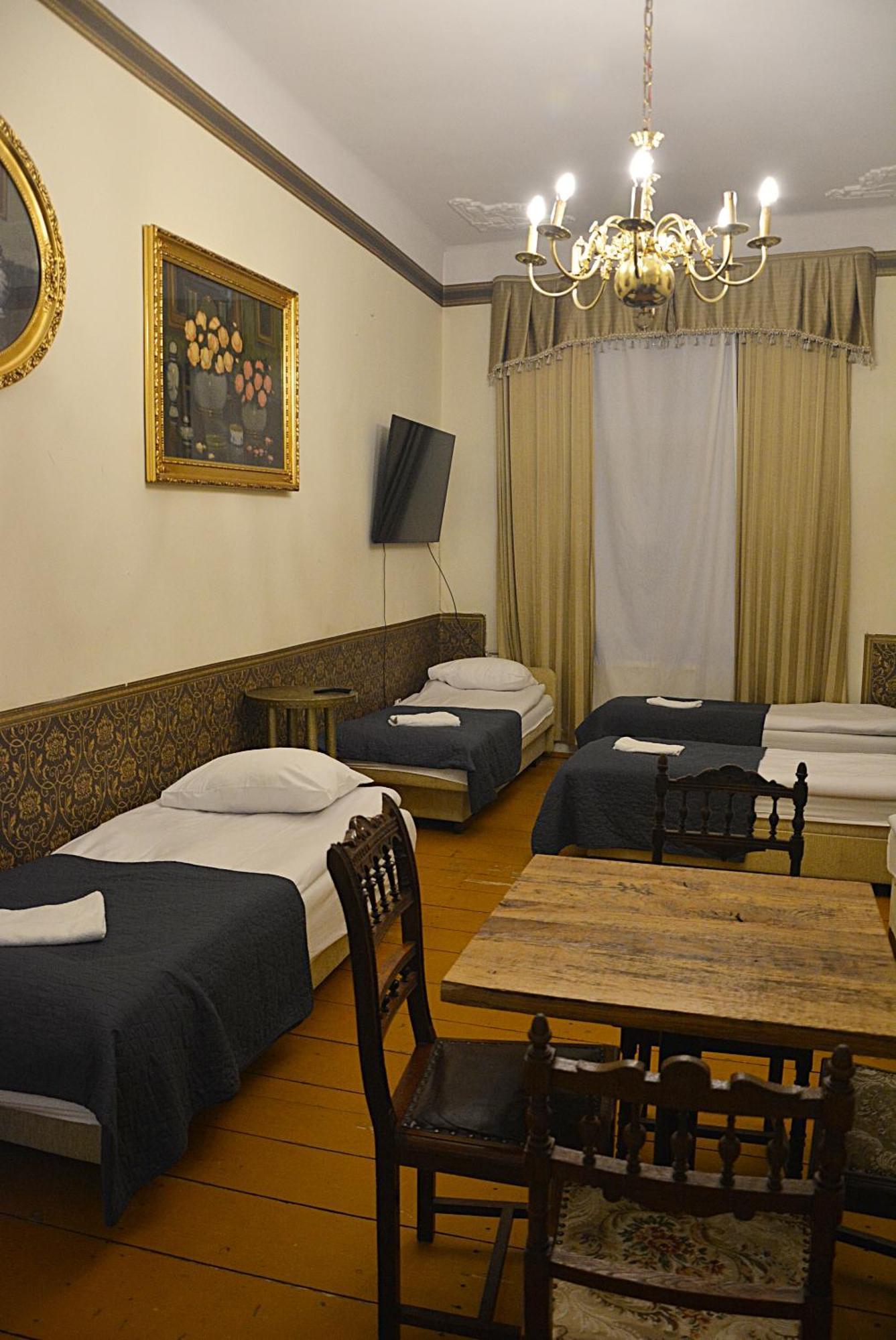 Apartment Florian 5 *
